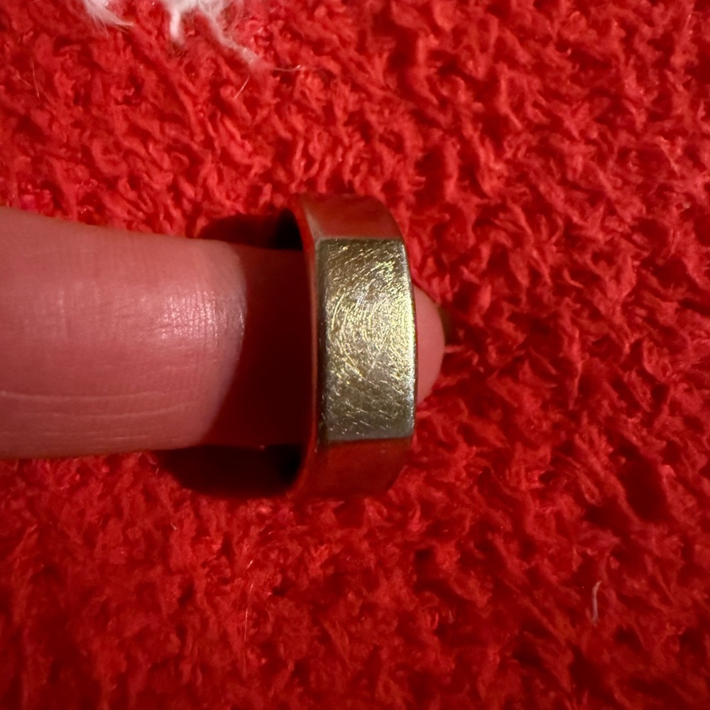 Oura ring size 11 gold